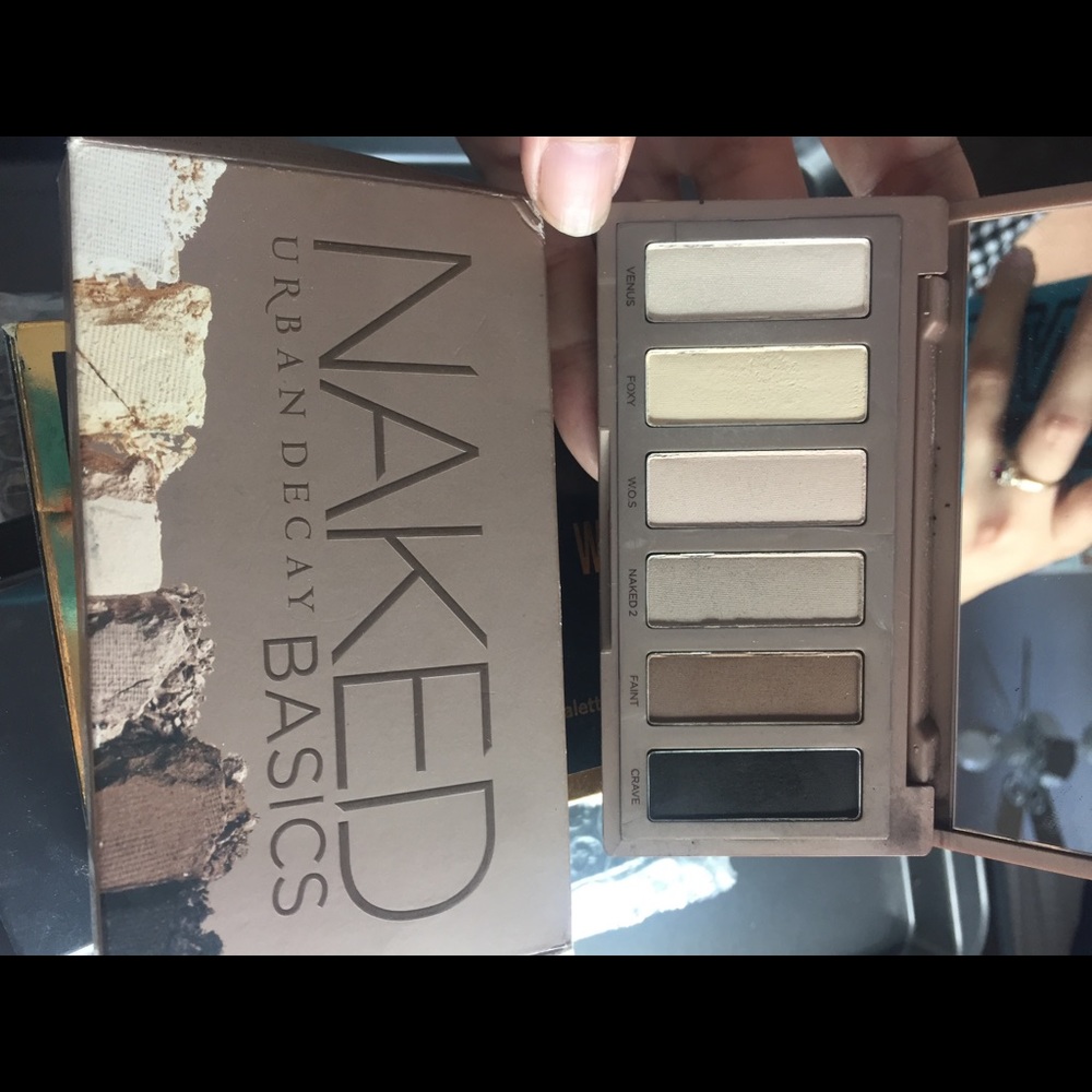 Urban decay naked basic eyeshadow palette